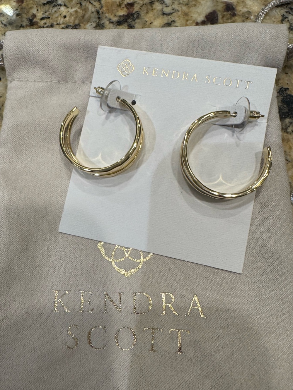 Kendra Scott Zorte Split Hoop Earrings - Picture 3 of 5